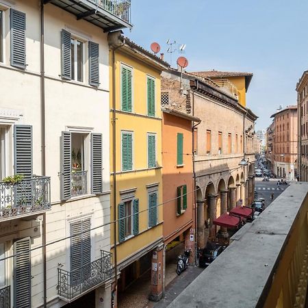A Due Passi Dalla Pinacoteca Apartment Bologna Exterior photo