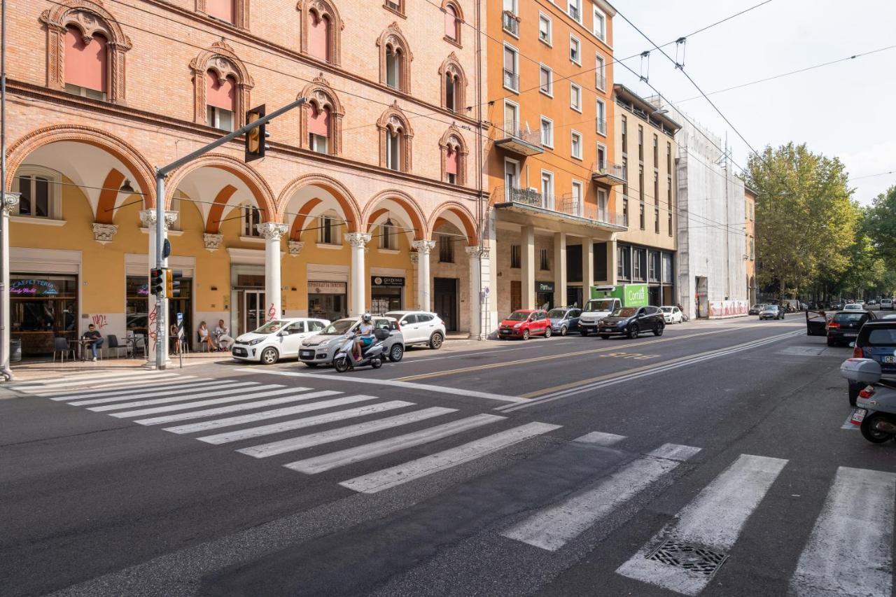 A Due Passi Dalla Pinacoteca Apartment Bologna Exterior photo