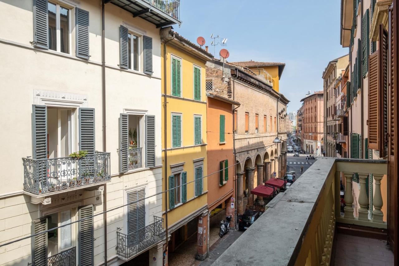 A Due Passi Dalla Pinacoteca Apartment Bologna Exterior photo
